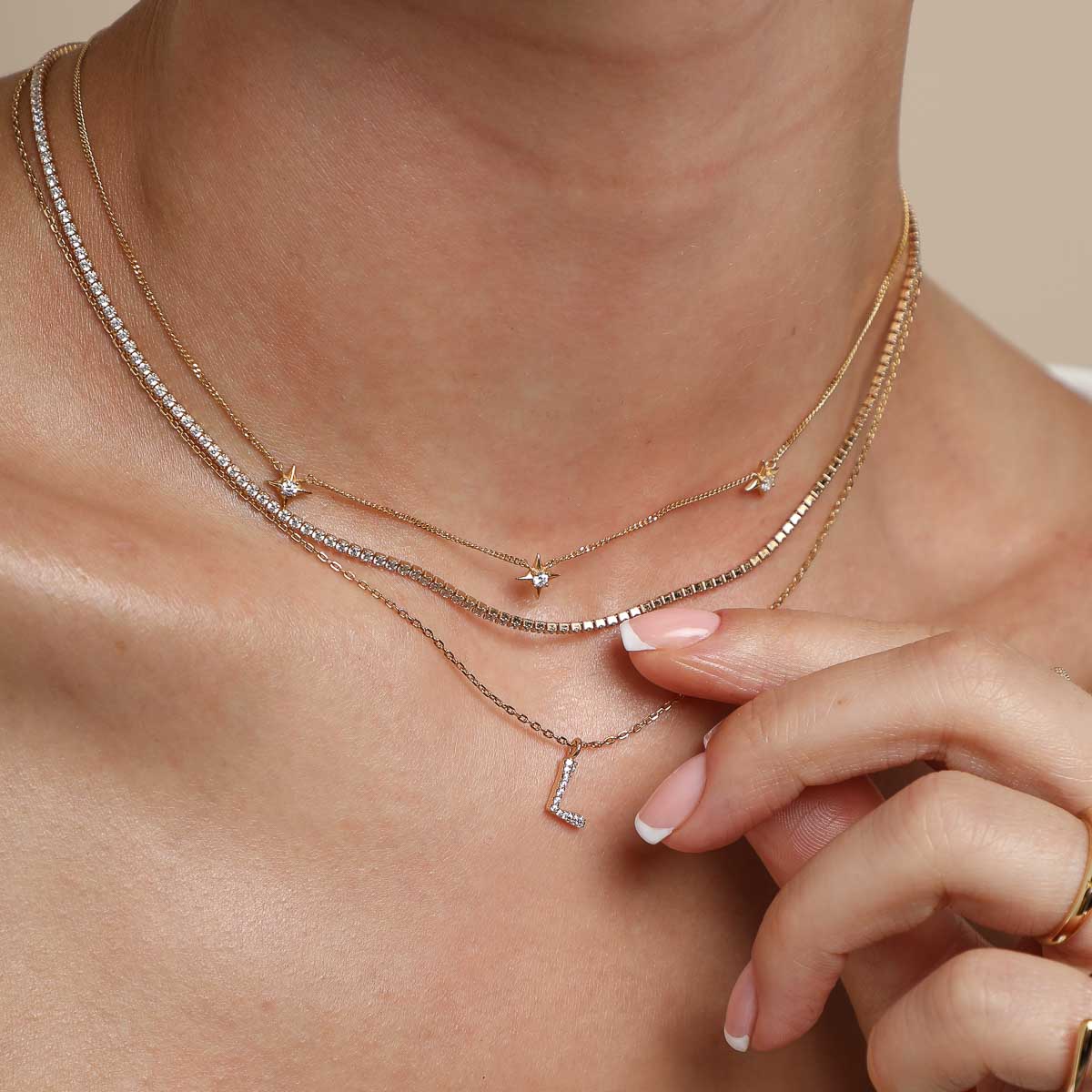 18k Gold Plated Jewellery - L Initial Pavé Pendant Necklace in Gold - Pendant Necklace - Astrid &amp; Miyu