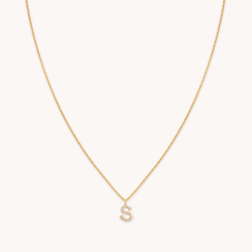18k Gold Plated Jewellery - S Initial Pavé Pendant Necklace in Gold - Pendant Necklace - Astrid &amp; Miyu