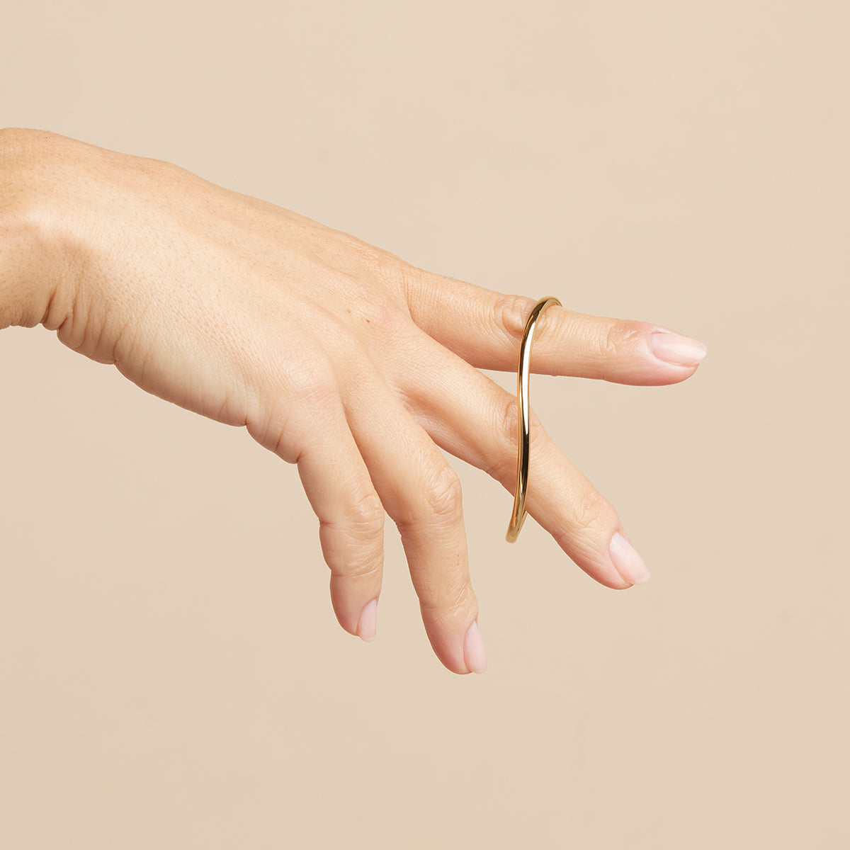 18k Gold Plated Jewellery - Infinite Cuff in Gold - Bracelets - Astrid &amp; Miyu