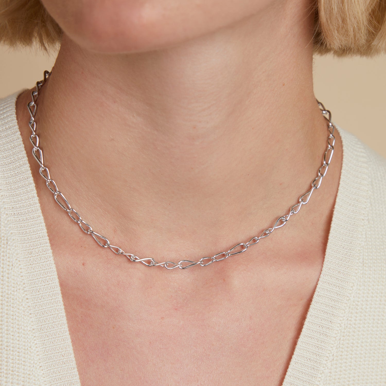 Infinite Slim Chain Necklace in Silver