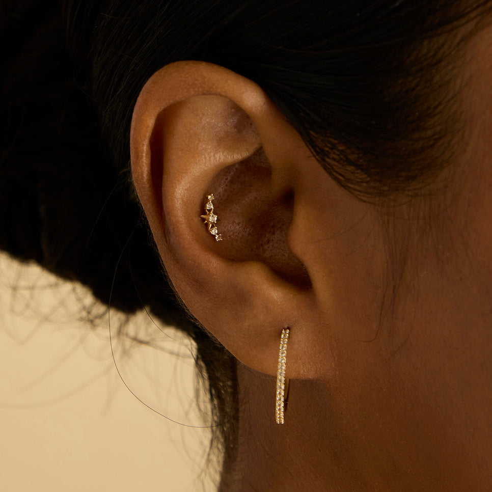 Flat Back Labret Studs - Star Curved Piercing Stud in Solid Gold - Piercing Studs - Astrid &amp; Miyu