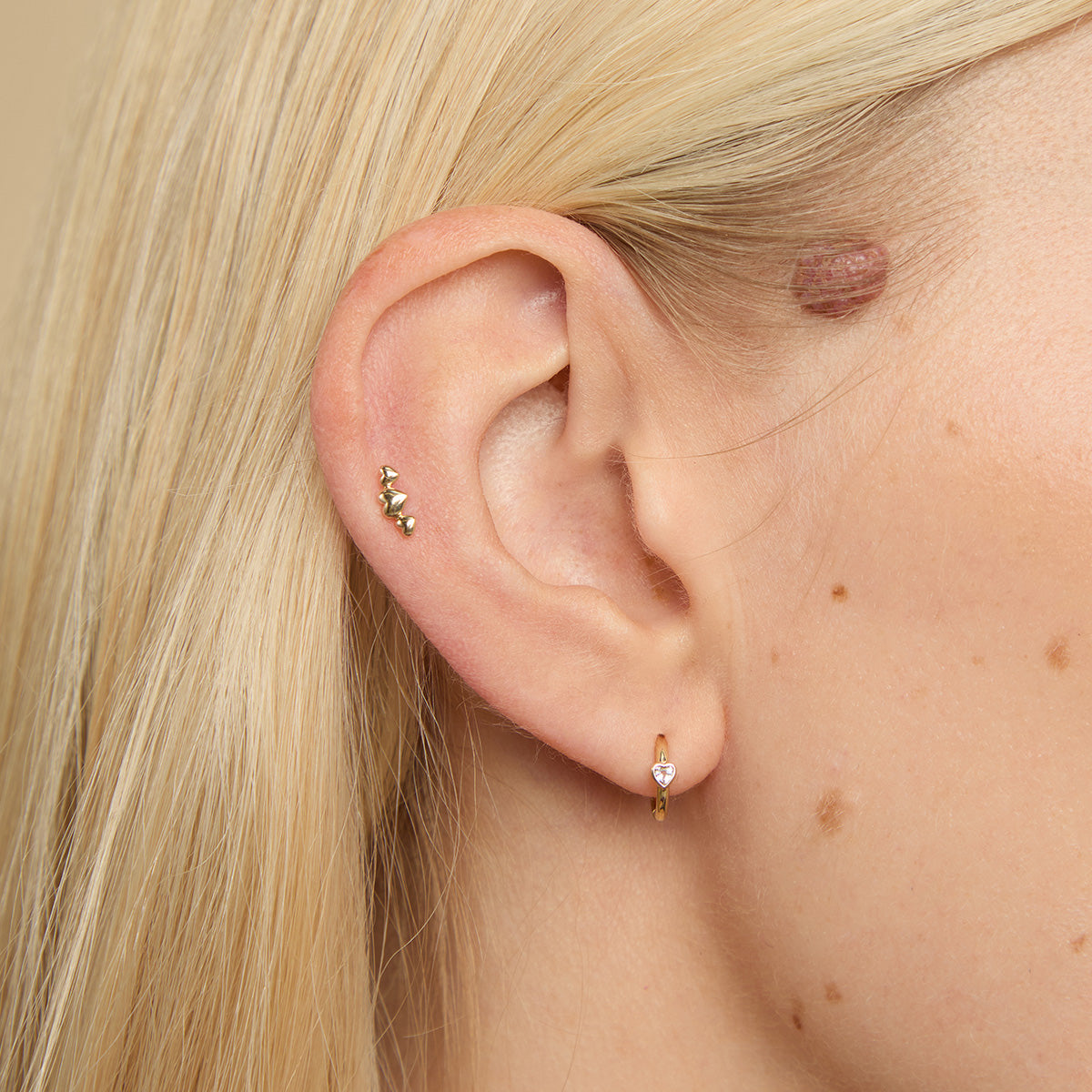 Heart Cluster Piercing Stud in Solid Gold