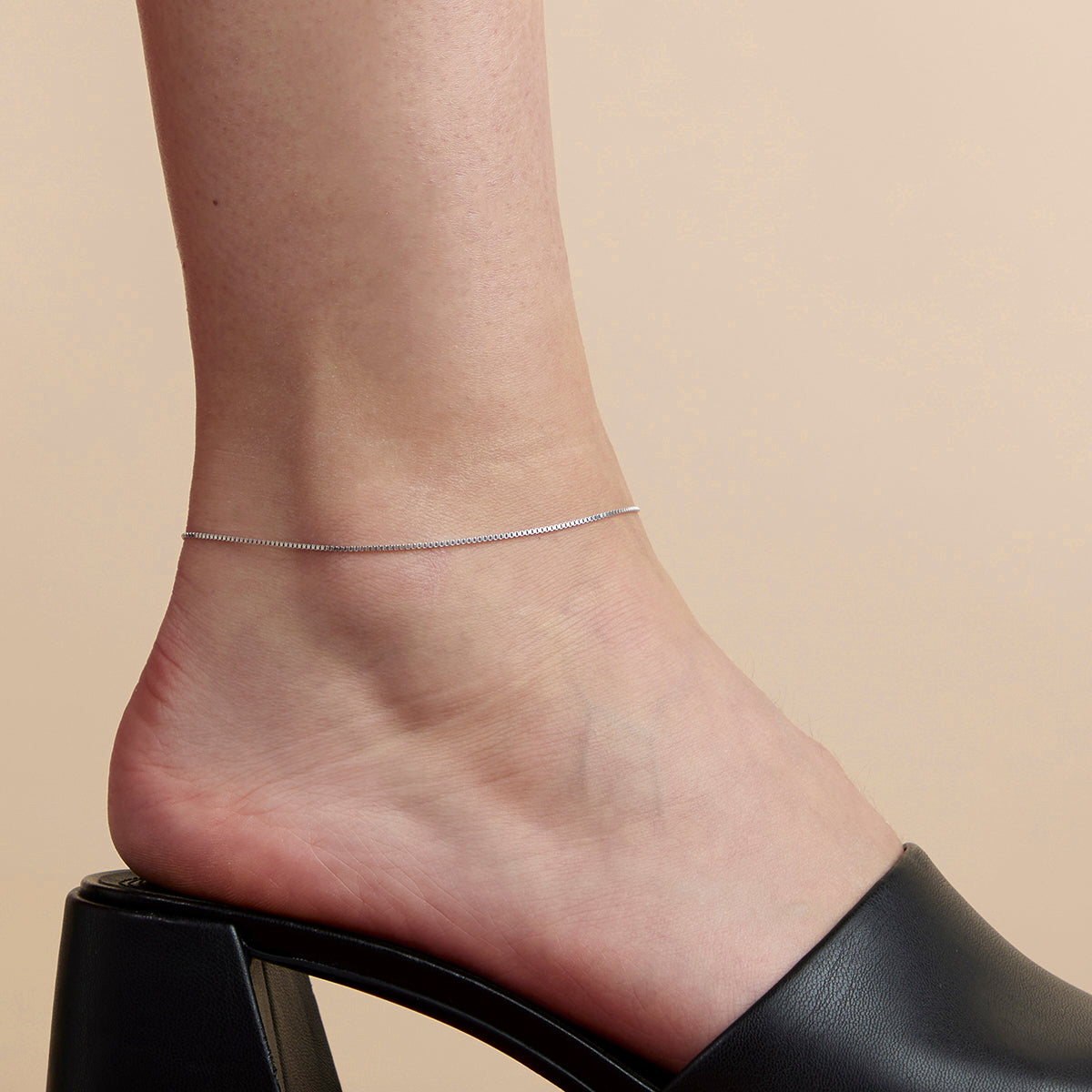 Essential Box Chain Anklet in Silver