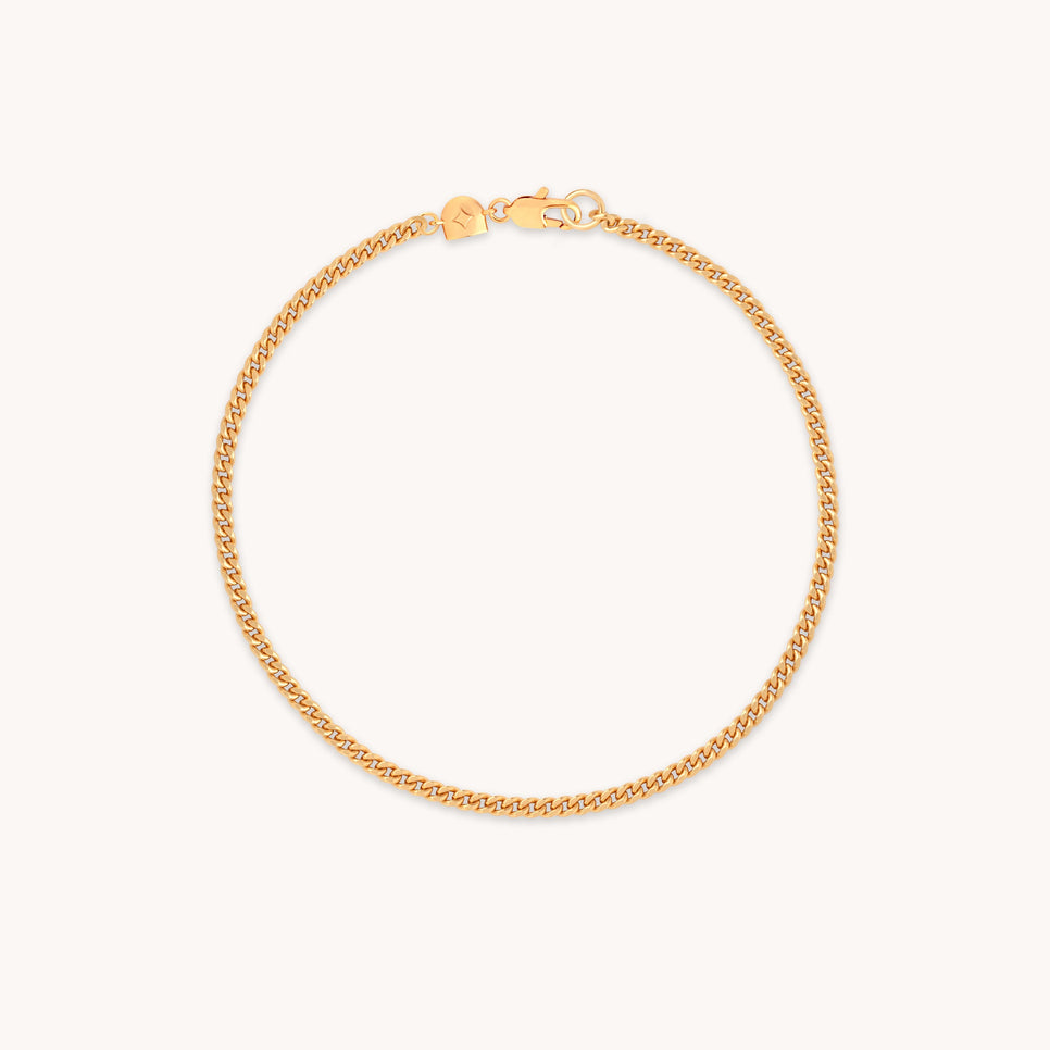 Essential Curb Chain Bracelet in Gold