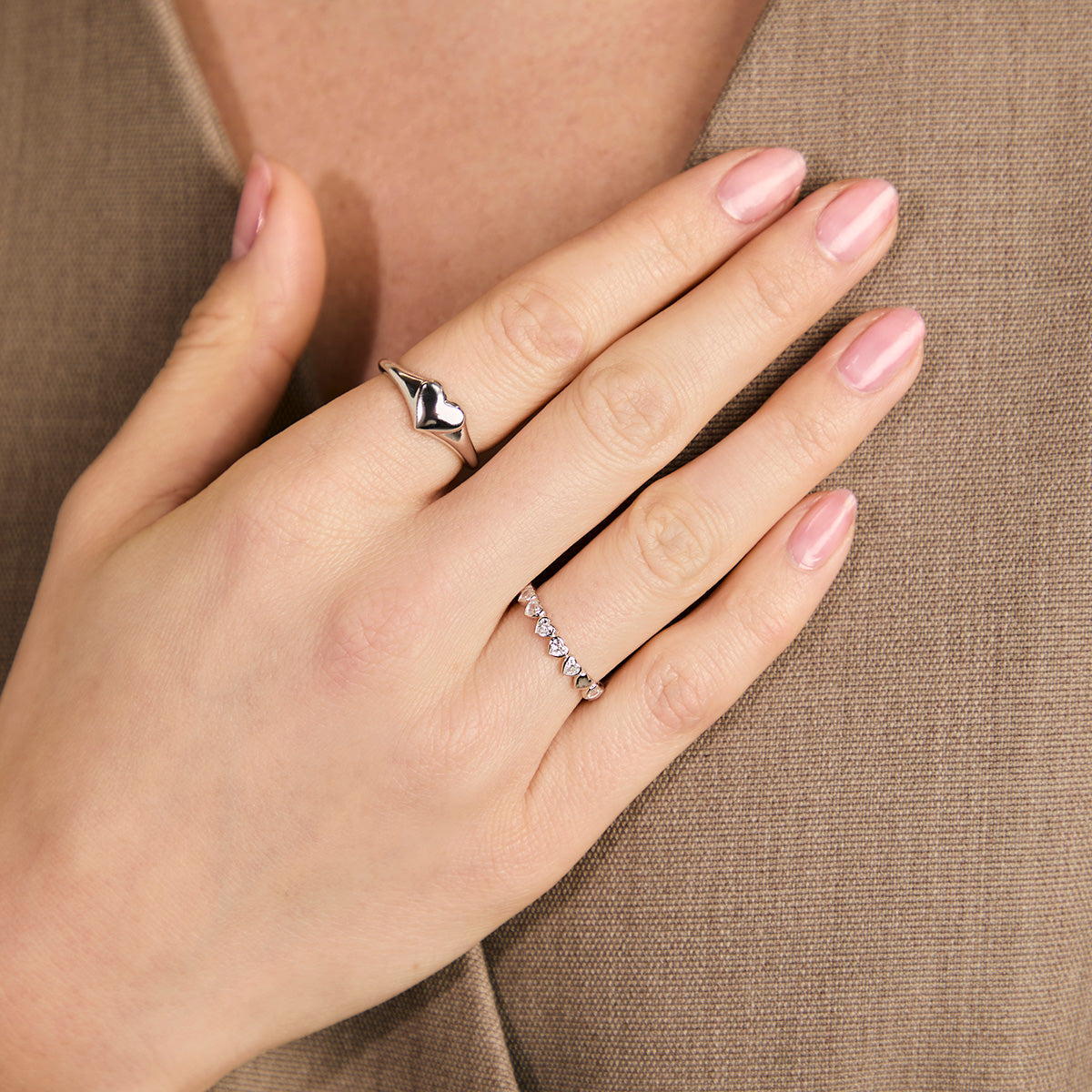 Heart Bezel Band Ring in Silver