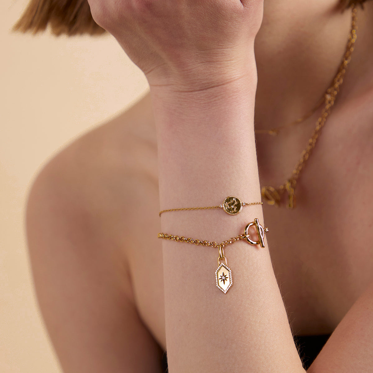 T-Bar Chain Bracelet in Gold
