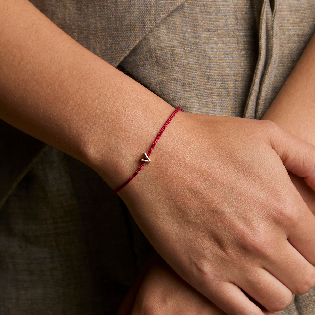 V Initial Click Charm in Solid Gold-Astrid &amp; Miyu