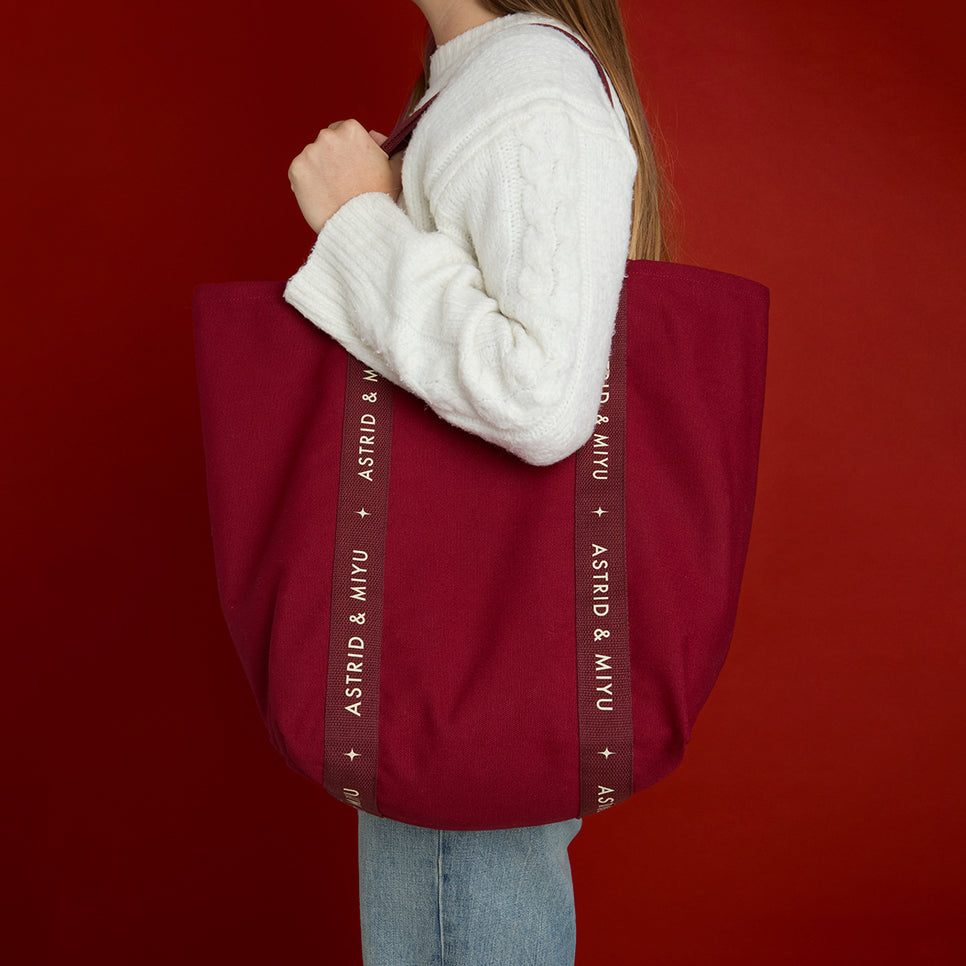 Astrid & Miyu Tote Bag in Red-Astrid &amp; Miyu