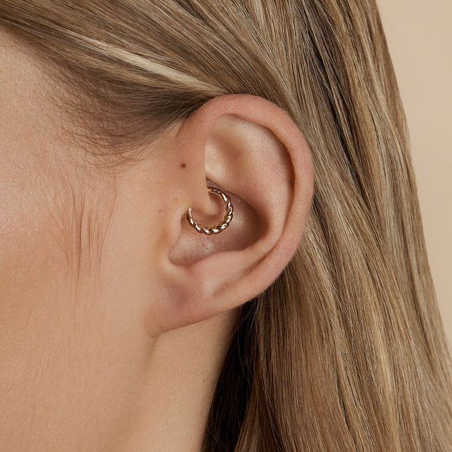 Rope Daith Ring in Solid Gold-Astrid &amp; Miyu