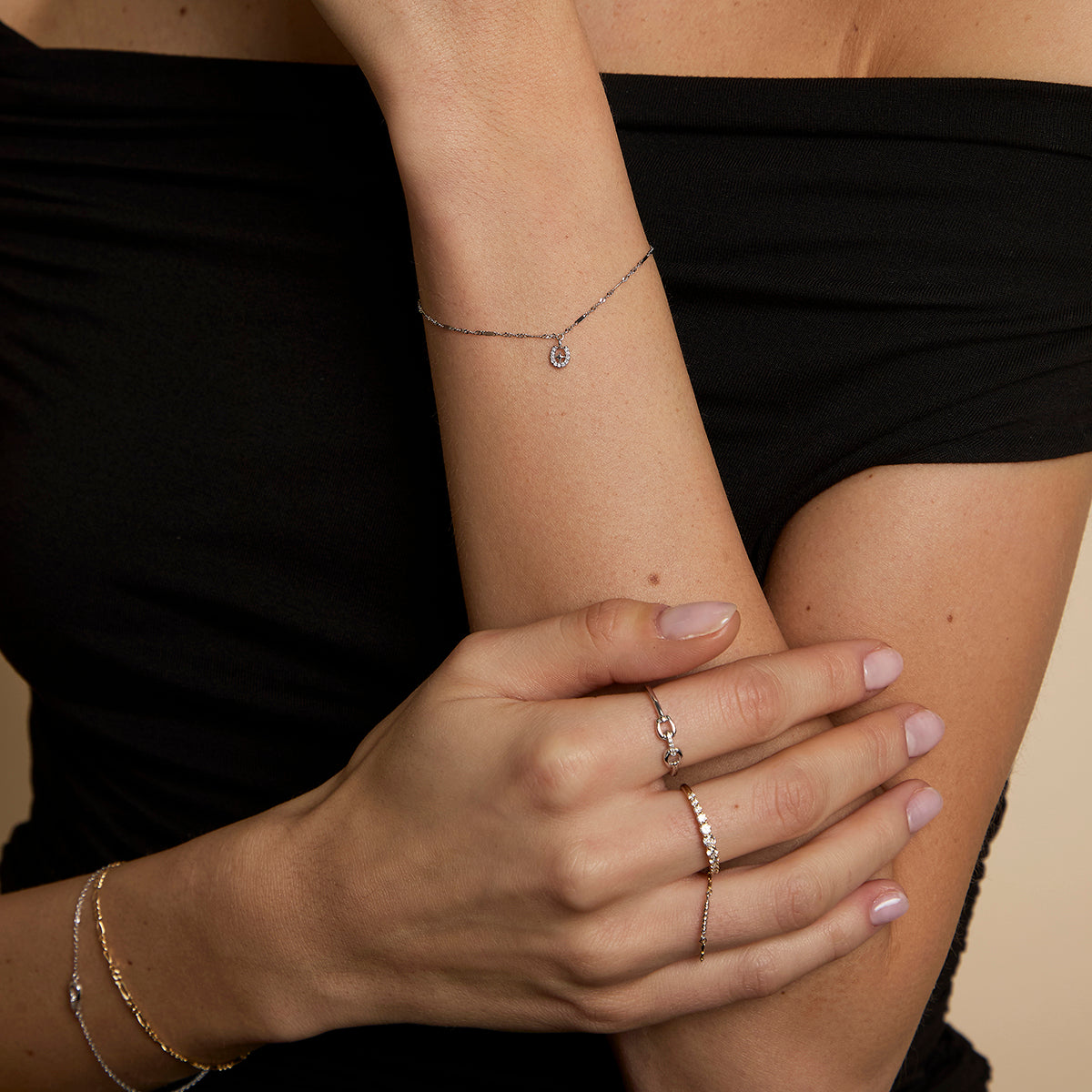 Diamond Pavé Horseshoe Charm 9k White Gold-Astrid &amp; Miyu