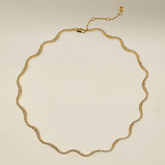 Scalloped Tennis Chain Necklace in Gold-Astrid &amp; Miyu