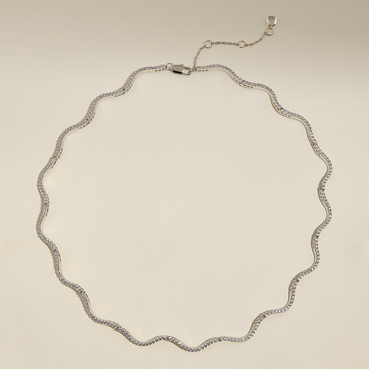 Scalloped Tennis Chain Necklace in Silver-Astrid &amp; Miyu