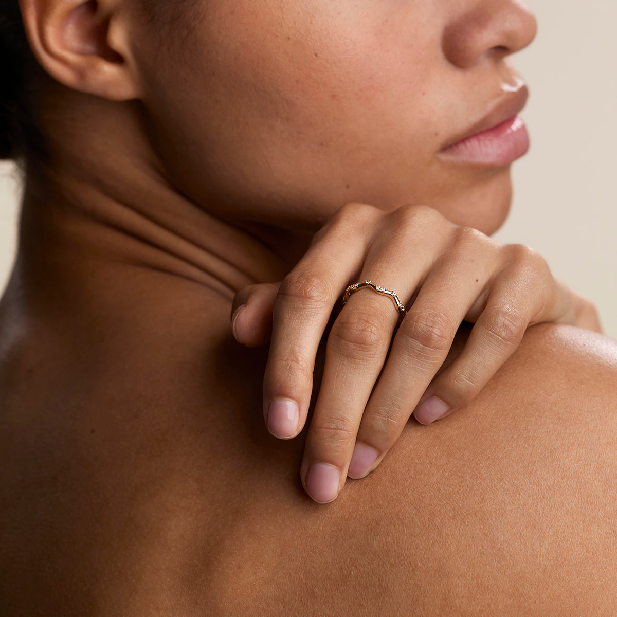 Scalloped Crystal Band Ring in Gold-Astrid &amp; Miyu