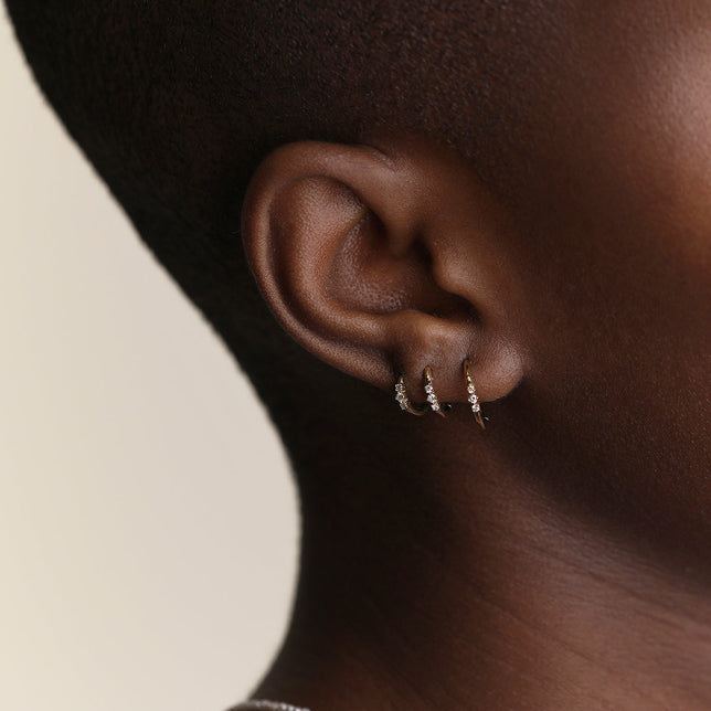 Diamond Triology Seamless Piercing Hoop in Solid Gold-Astrid &amp; Miyu