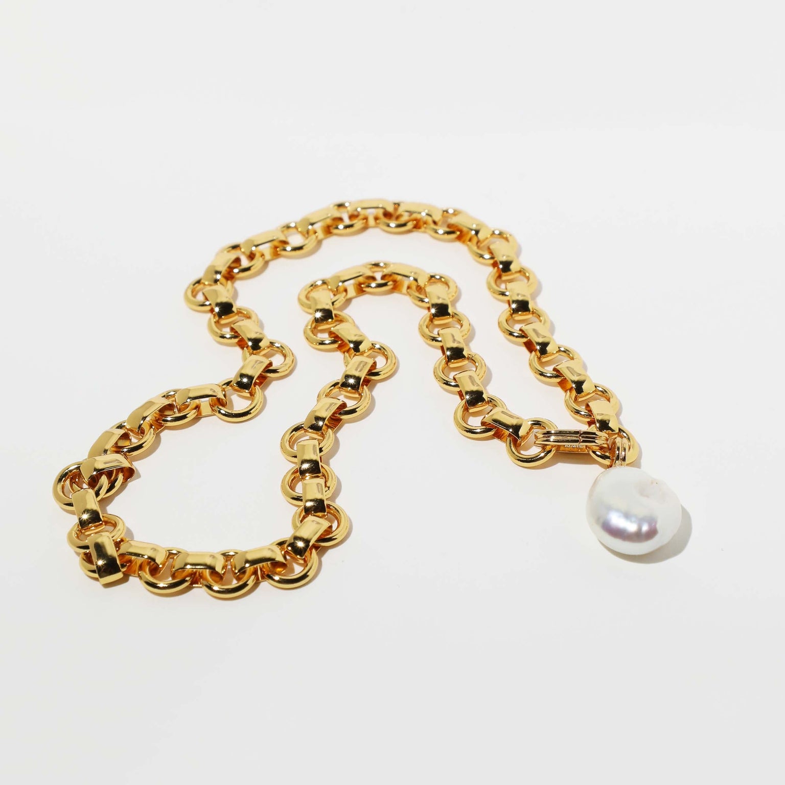 Serenity Pearl Link Chain Necklace in Gold flat lay