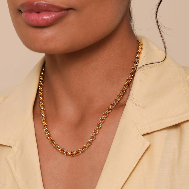 Rolo Chain Necklace in Gold worn