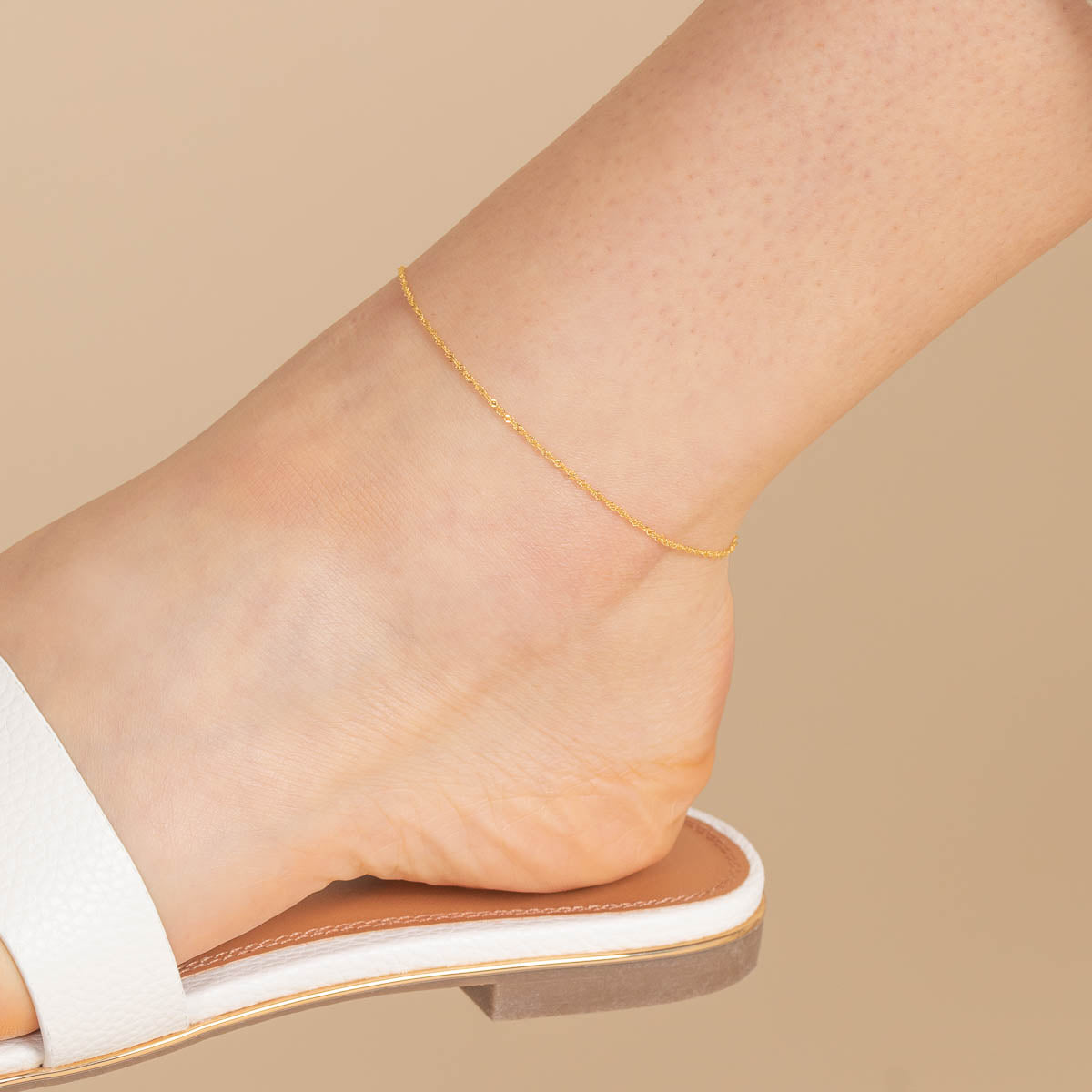 Simple anklets hot sale in gold