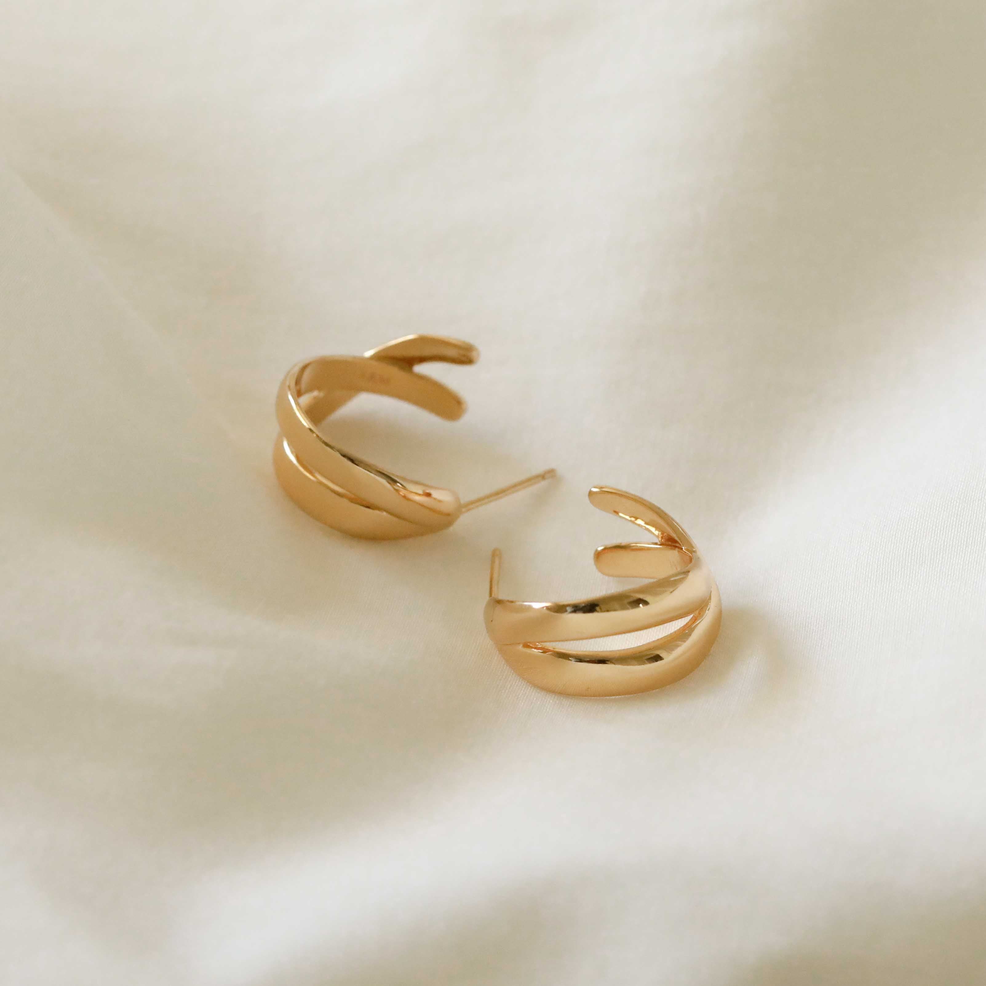 Molten Duo Small Hoops in Gold