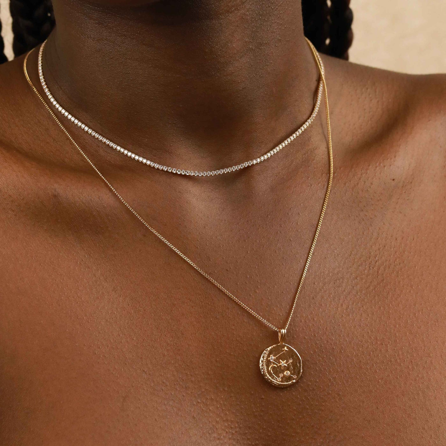 Aquarius Zodiac Pendant Necklace in Gold