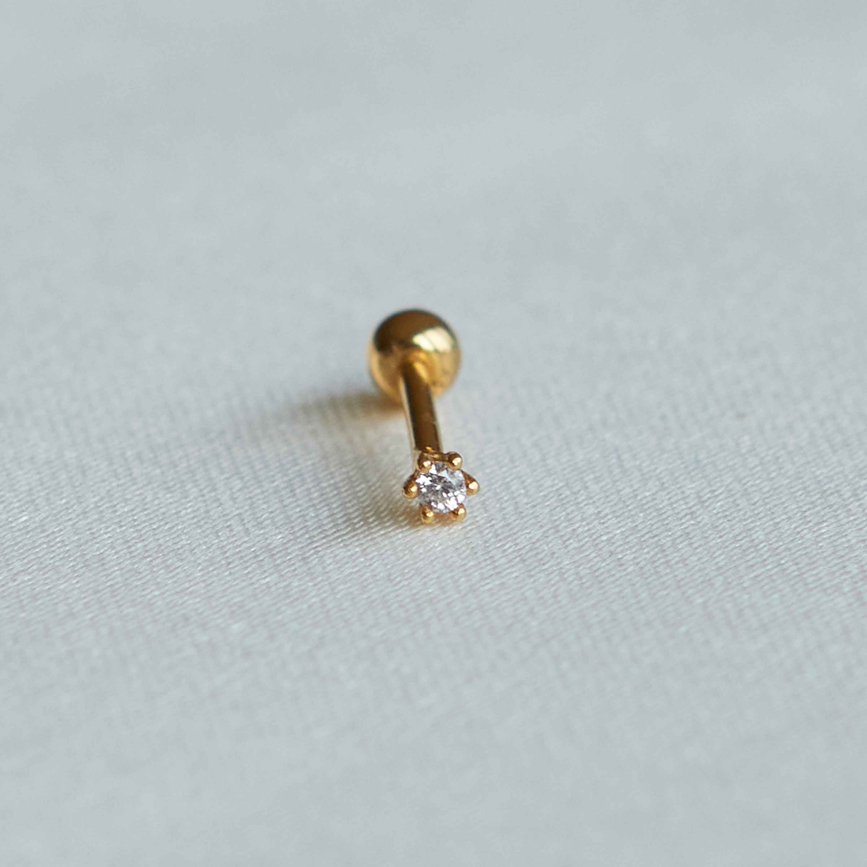 Flora Tiny Barbell in Gold