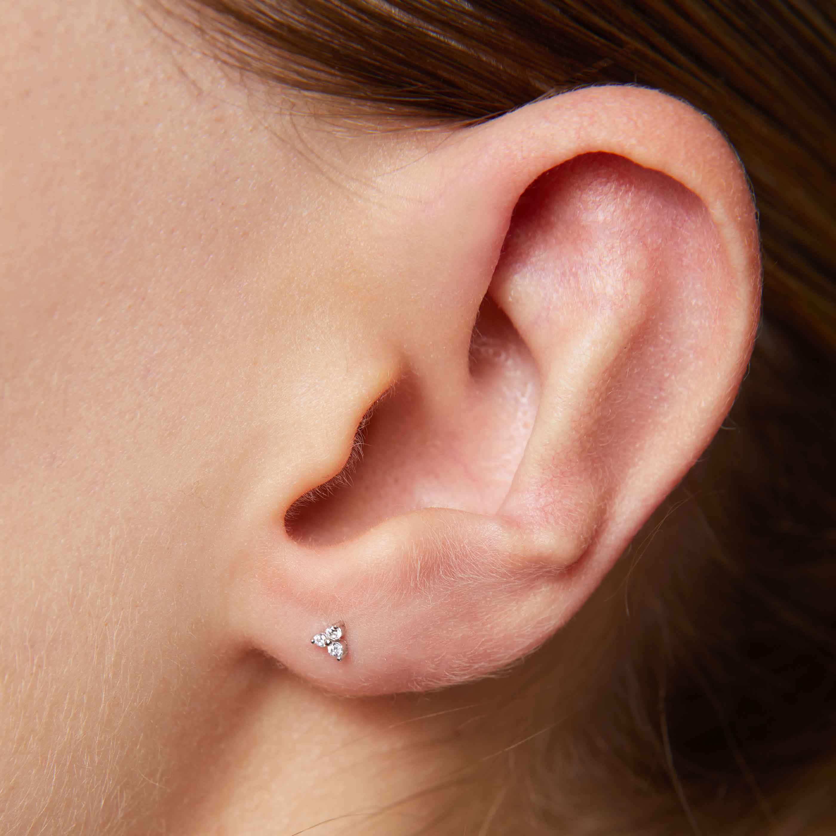 Small crystal store stud earrings